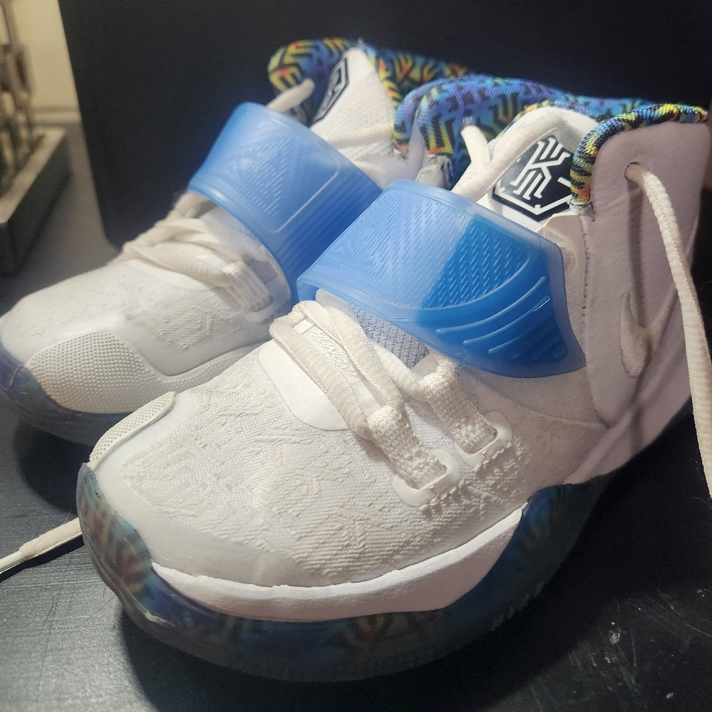 Boys Kyrie Shoes